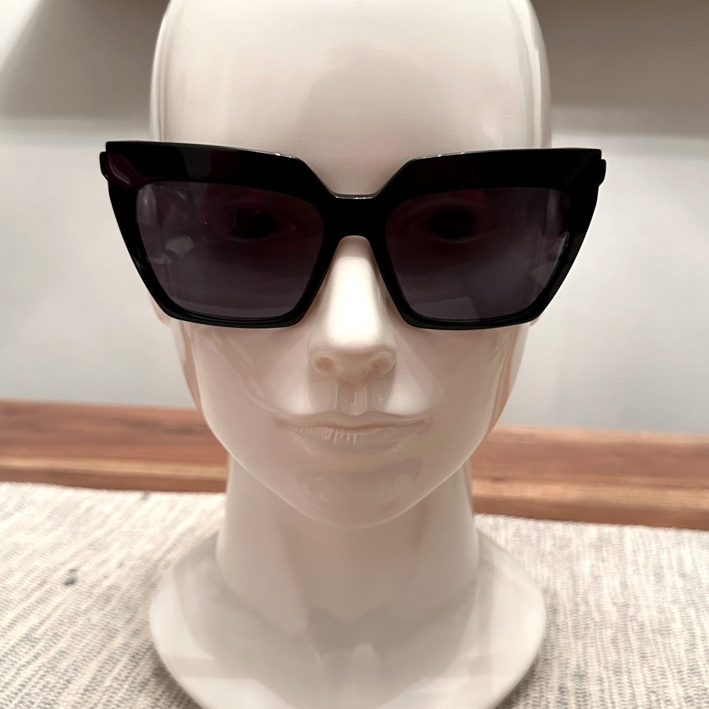 New - ETRO Tailoring cat-eye sunglasses -58mm
